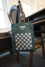 Medžiaginis maišelis su šaškėmis VU biblioteka - Image 5